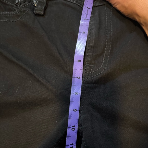 Miss Me Black Stretch Capris - 32 - Picture 6 of 8